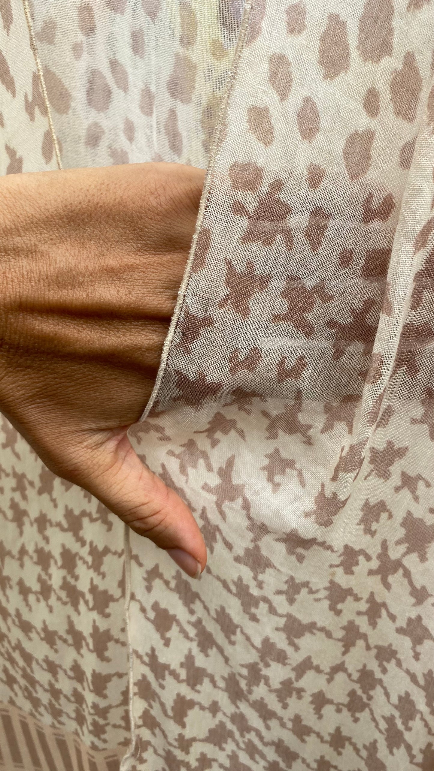 Beige Houndstooth Overlayer
