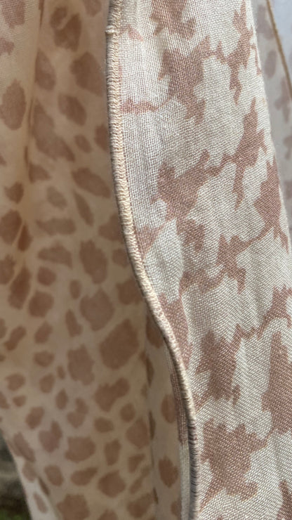 Beige Houndstooth Overlayer