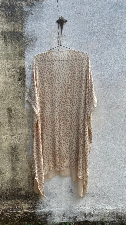 Beige Houndstooth Overlayer